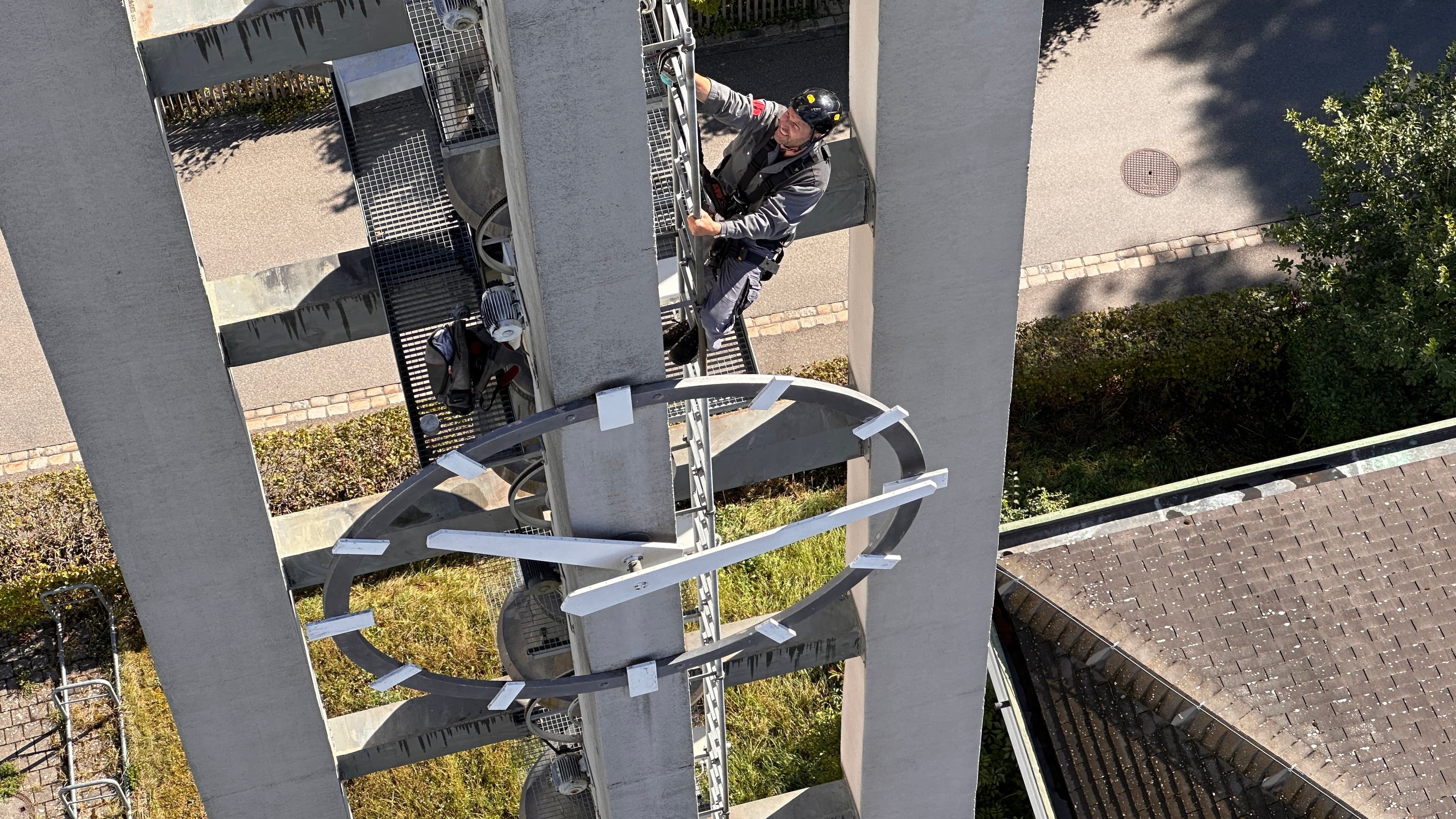 Un posto di lavoro sicuro a grandi altezze